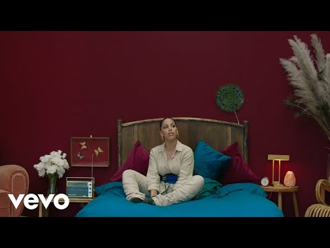Saskia - Comme une fleur (Clip officiel)