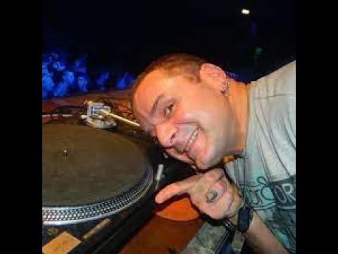 live@ GINGER dj  2003 / 2004  WHITEWOLF  ZURIGO  BY TECHNO D