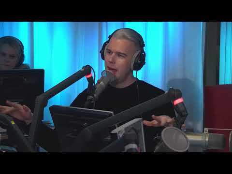 [FARAO] Jag älskar att hata flygplatspersonal! - NRJ SWEDEN