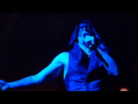 The Dark Tenor - River flows on the Edge - 31.03.2016 in Dresden  (c) by Alraune Blink