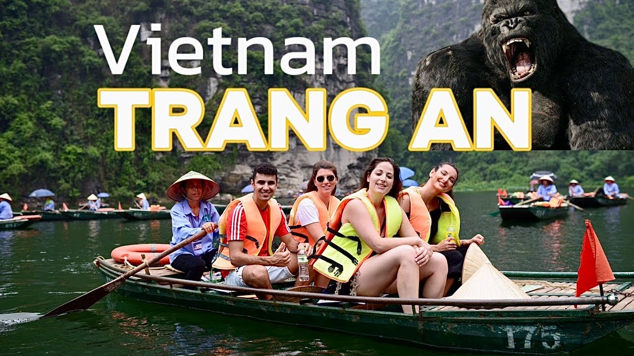 A complete guide to visit Trang An surrounded by breathtaking scenery.