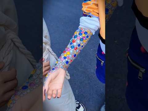 😱 Elle donne ses diamants aux autres… regardez ce qui arrive ! 💎✨ #shorts #jesus #viral