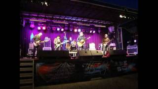 Easy On The Eye - Trashcan Sinatras - Kilmarnock - November 2009