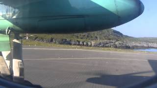 preview picture of video 'Wideroe Dash 8-200 LN-WSA departing Hasvik bound for Hammerfest'
