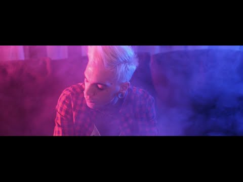 GIONNYSCANDAL - ANGELO IN BLUE JEANS (OFFICIAL VIDEO)