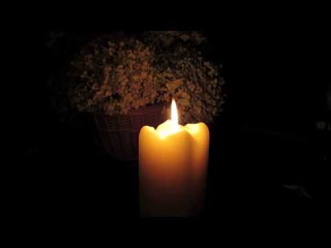 Beautiful soft burning candle ● 3 hours ● in HD