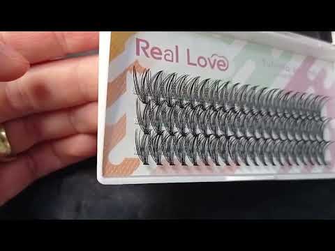CARTELA DE CÍLIOS TUFINHOS SEM NÓ 30P 14MM 0.07D REAL LOVE BOX COM 10 UN