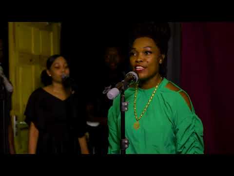 ROSU FU SARON LIVE SESSIE BY RMA RECORDS