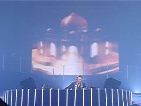 Tiësto In Concert - Closer to Tiësto