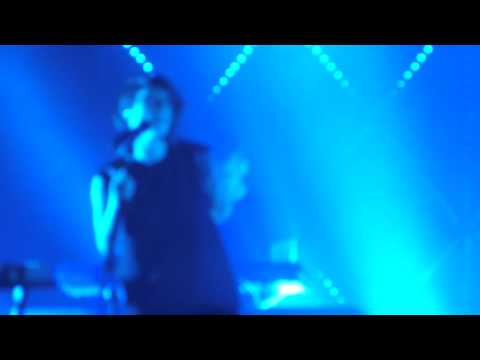 4/19 TEGAN & SARA - NOW I'M ALL MESSED UP @ VIC THEATRE CHICAGO IL 6/18/14