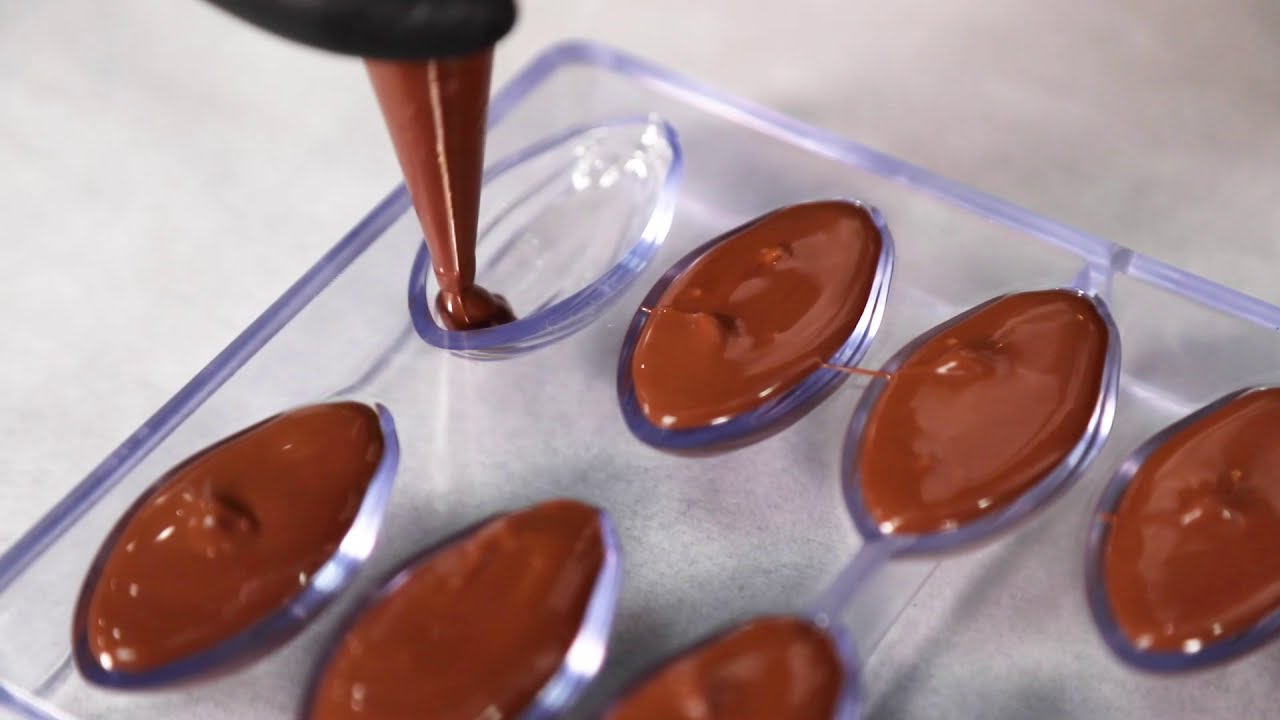 Cocoa Pod Candy Mold & Chocolate Mold - RWP0657C - Restaurantware