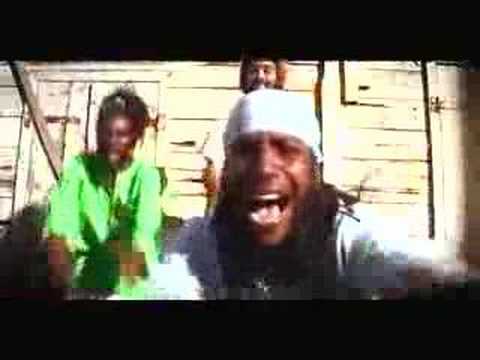 Faut qu'on soit fort-Féfé Typikal & Tiwony ft Straika D