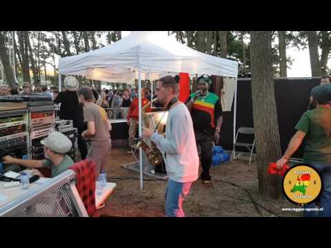 Moa anbessa ft saxophone Rootsman, Everliving horns, reggae geel 2016