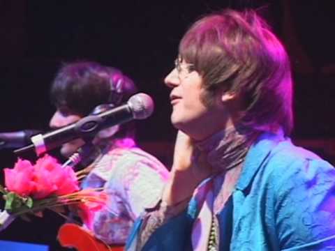 Recomendado de FM EL SOL 98.5 Mhz - All you need is love - THE BEATS