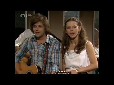 Karel Zich & Lenka Filipová - Mosty (Lost In Love) (1981) (HD) + text v popisu