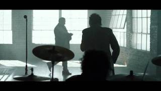 Papa Roach - Burn - music video - clean version (@paparoach)