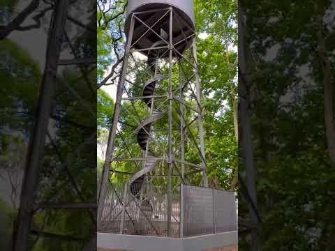 Maravilloso antiguo molino restaurado del parque general Paz en #saavedra #walking #shorts #bsas