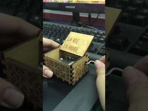 download lagu mp3 mp4 La Vie En Rose Music Box, download lagu La Vie En Rose Music Box gratis, unduh video klip Download La Vie En Rose Music Box Mp3 dan Mp4 Music Gratis