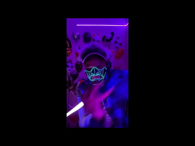 Vídeo relacionado con megoo Mascara LED con música y conmutación gestual, recargable de Mascara halloween, para Fiestas de Disfraces Cosplay Carnaval, para niños,hombres y mujeres.