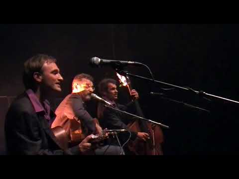 LES AMIS DE BRASSENS (côté scène) "J'ai rendez vous avec vous" / "La marine"