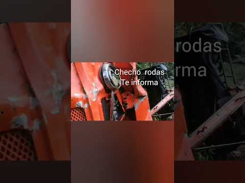 🚨 *¡ACCIDENTE EN SALGAR, ANTIOQUIA!* 🚨Un vehículo tipo campero se fue al abismo
