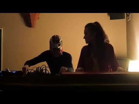 Naive Ted presents IN A VIOLENT WAY (Live 2018)