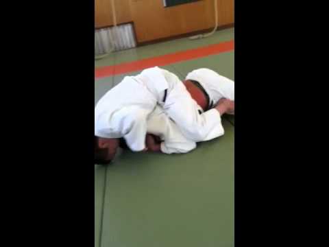 寝技 絞め技の対処法