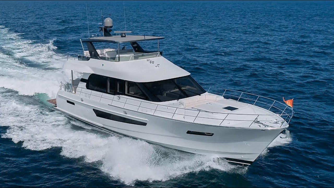 CL Yachts CLB65 by BoatTest