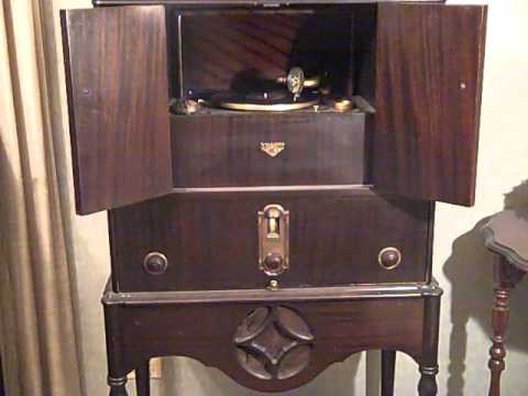 SIX BLACK DIAMONDS JOSEPH SAMUELS - BEALE STREET MAMA - ROARING 20'S VICTROLA RADIOLA