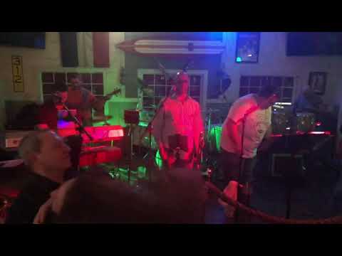 Circle 65 Bohemian Rhapsody Hurricanes Newburgh 12/29/18