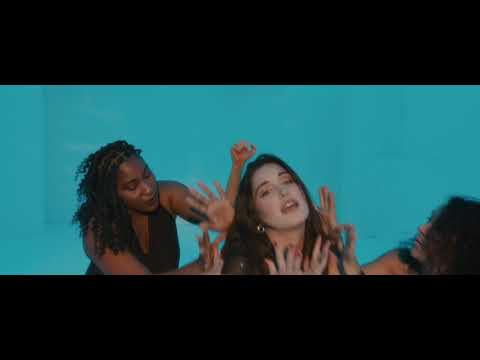 Leila Pari - Bad Habits (Official Music Video)