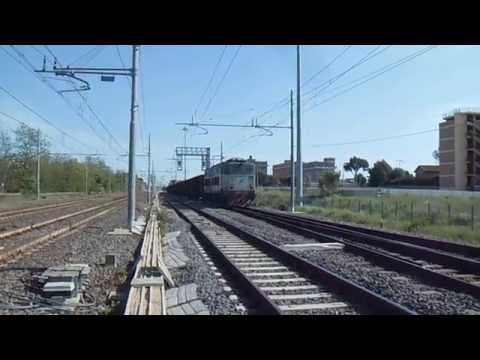 La faticosa partenza del E655.287 sul MRS 57402 Pomezia - Cava Tigozzi