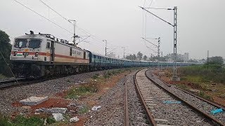 preview picture of video 'MEGA OFFLINK TKD WAP7  with THIRUVANATHAPURAM CENTRAL - HYDERABAD SABARI EXPRESS | INDIAN RAILWAYS'