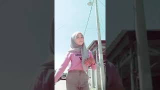 Download lagu TikTok Jilbab Meresahkan Banget Bund mp3 Download lagu TikTok Jilbab Meresahkan Banget Bund mp3