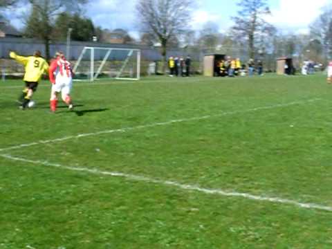 Uchta Da1 - Beuningse Boys Da1 - 29-03-2009 - Jessica Huisman in de tang