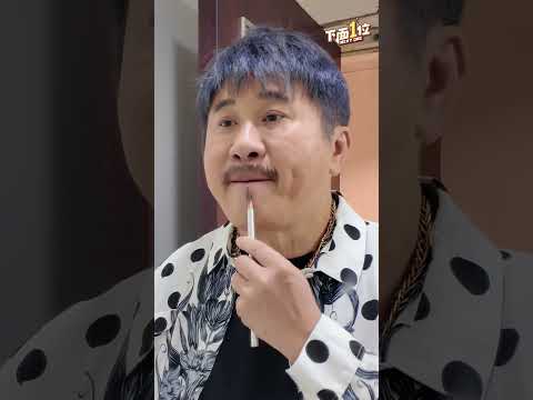 老闆的妝全靠瓜哥一手包辦🤣 #下面一位 #胡瓜 #鑽石舞台之夜 #演戲 #換裝 #幕後