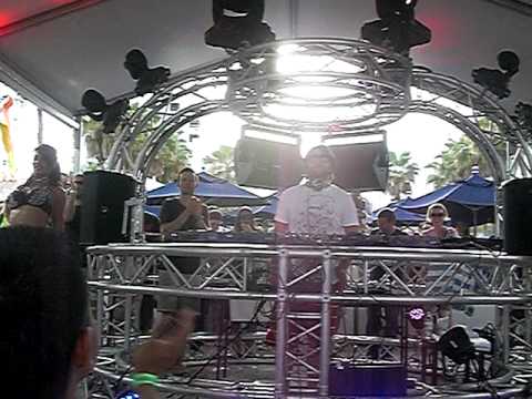 Sebastian Ingrosso @ MMC Closing Pool Party