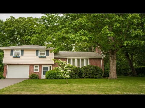 23 Leitao Drive, Montville, CT Presented by Beth Cote.