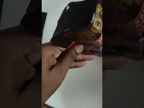 Hershey's Exotic Dark Raspberry & Goji Flavour Chocolate #chocolate  #shorts #vinopoornivlog