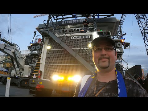 Bauma 2022 - Weltgrößste Baumaschinen-Messe München