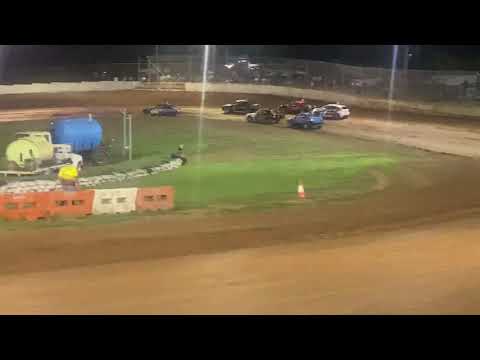 Gympie speedway 10/4/21 heat 2 Justin Weir  - clarkos performance