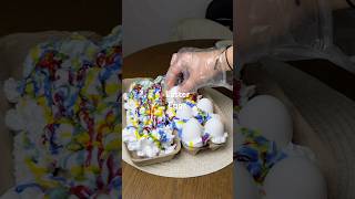 Healthy & natural way to dye Easter eggs 🐣🥚#easter #egg #eastereggs #diy #lifehacks