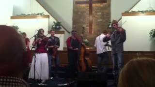 The Kings family band 7 person fiddle