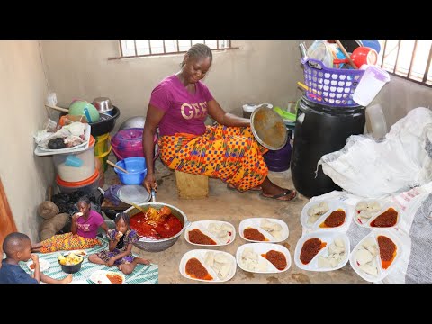 HOW I COOK MY WATER YAM & CHICKEN STEW RECIPE !! - AFRICAN NIGERIAN LOCAL FOOD !!