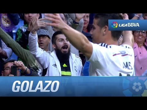 Golazo al primer toque de James (1-0) en el Real Madrid - UD Almería. Gol 100 del Real Madrid
