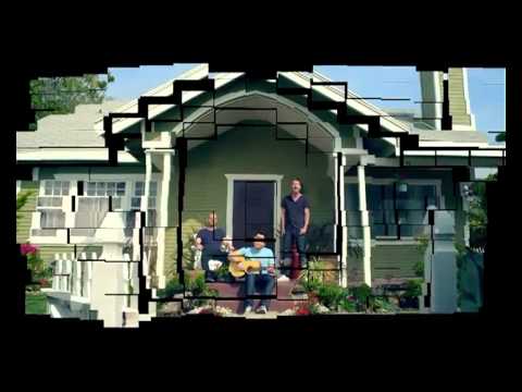 Red Hot Chili Peppers vs Dada Life   Kick Out The Californication Senectro Djs Mashup)  2013