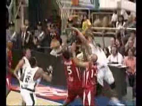 James Thomas contro Teramo