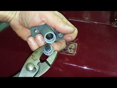 ✅ How to remove the antenna and base from 87 to 93 Mustangs.