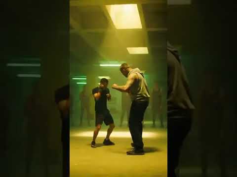 Size vs Skill! Insane head kick KO 💥 #fight #mma #knockout