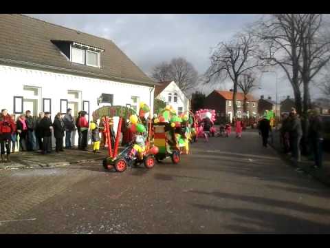 Carnavalsoptocht Leunen 2012 - Weej goan over de kop